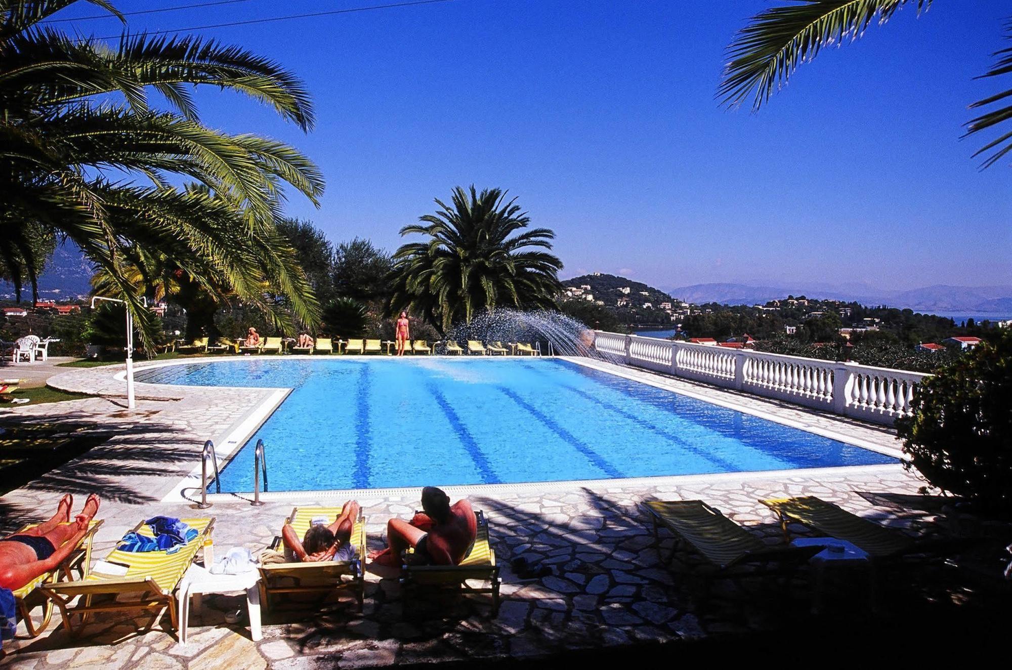 Paradise Corfu Otel 3*